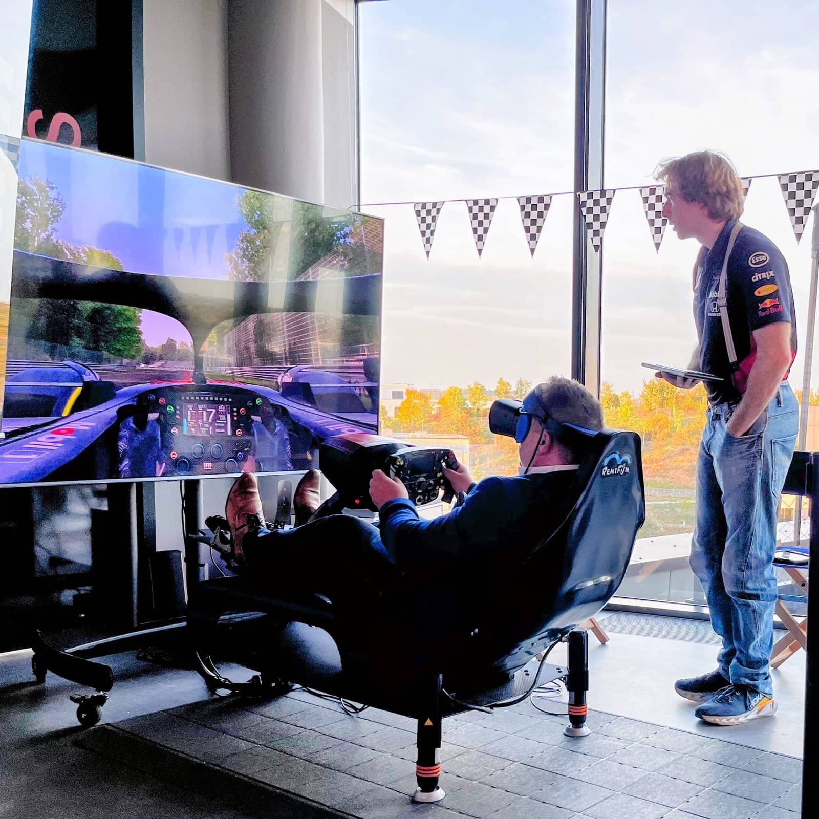 RoarFun Clients Oracle Red Bull Formula 1 team immersive F1 motion VR simulator at Oracle headquarters