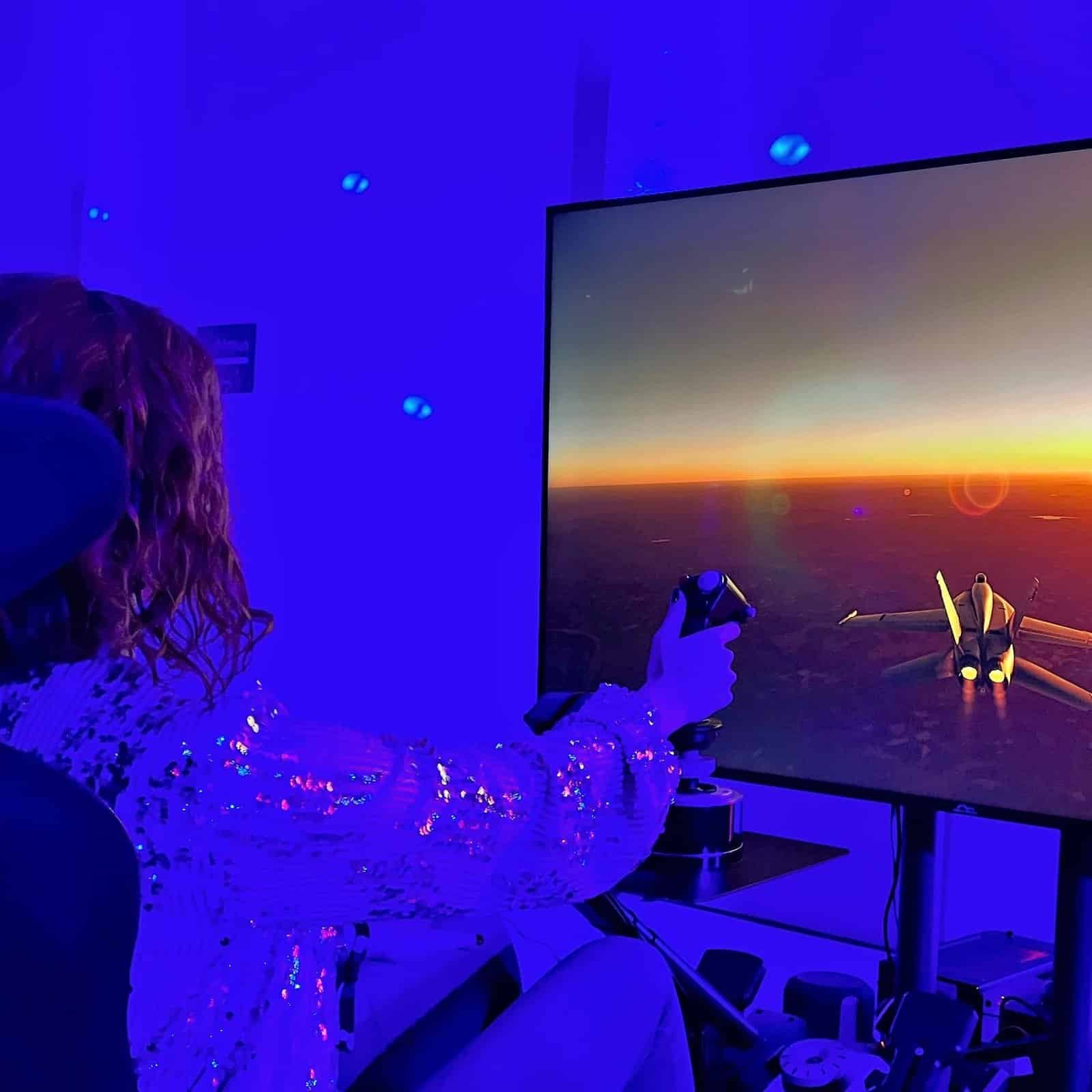 RoarFun Client Thermo Fisher Scientific immersive science - jet fighter simulator entertainment on christmas party
