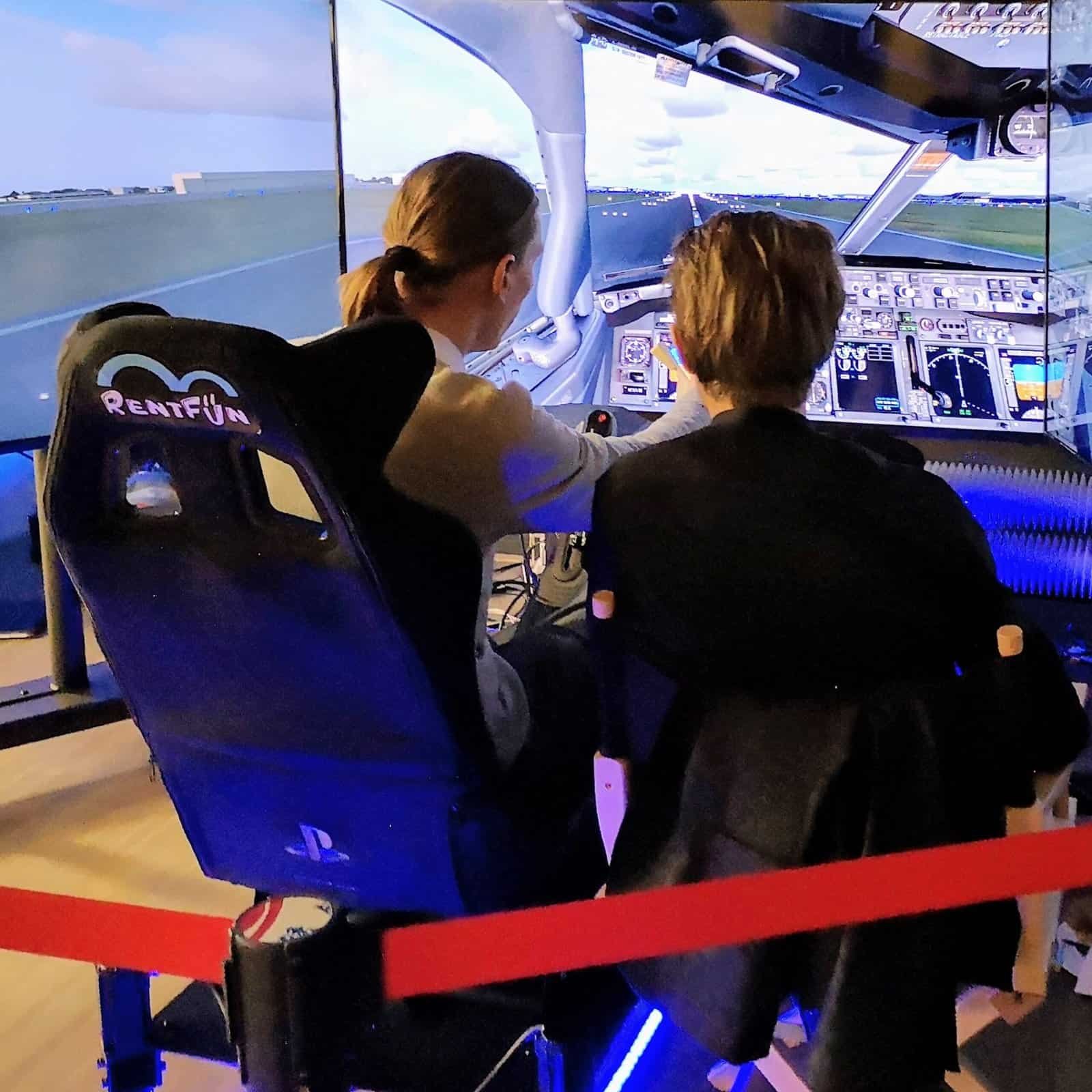 RoarFun presents Lufthansa flight immersive simulator at company Christmas party.